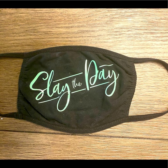 Adult Mask - Picture 1 of 1